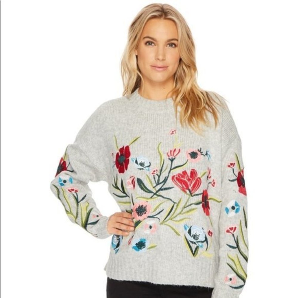 Romeo + Juliet Couture Floral Embroidered Sweater